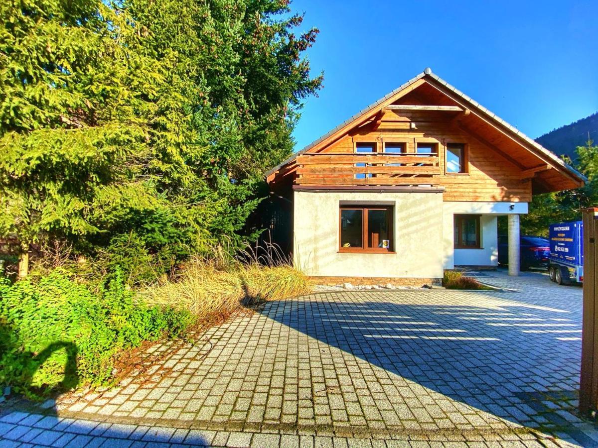 Willa Pod Skocznia Szczyrk Exterior photo